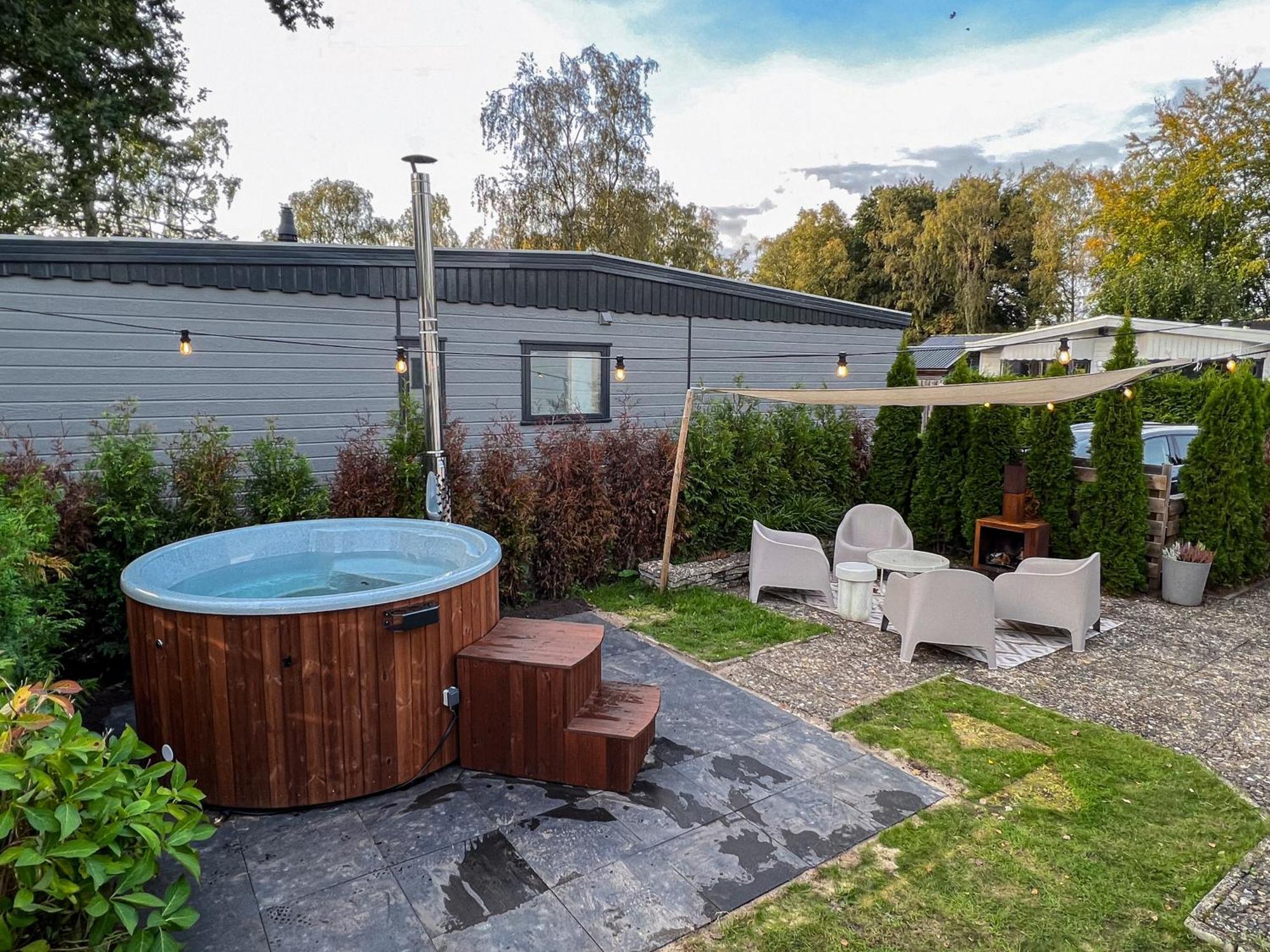 Bosrijk Chalet - Hottub - Veluwe Putten Eksteriør billede